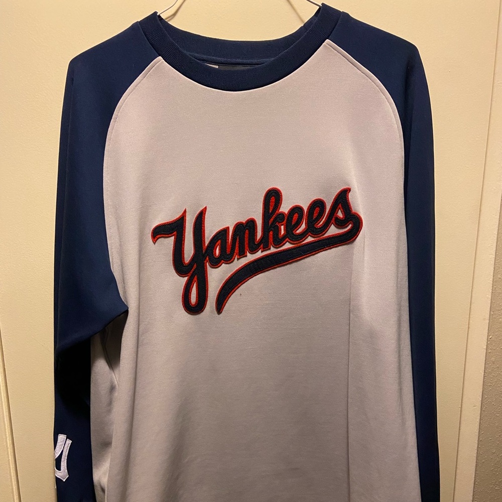 New NY Yankees long-sleeve shirt. Mattingly 23. Nike. Cooperstown Collection.